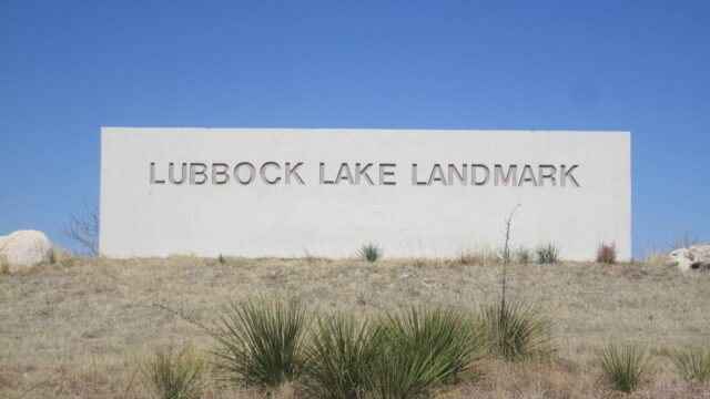 Lubbock_Lake_Landmark_sign_MG_1583