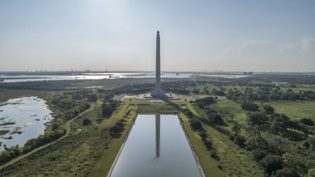 SanJacinto_aerial_Monument_and_Pool_2
